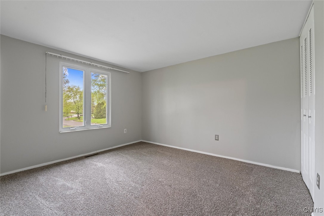 7700 Fitzpatrick Drive, Clay, New York image 10