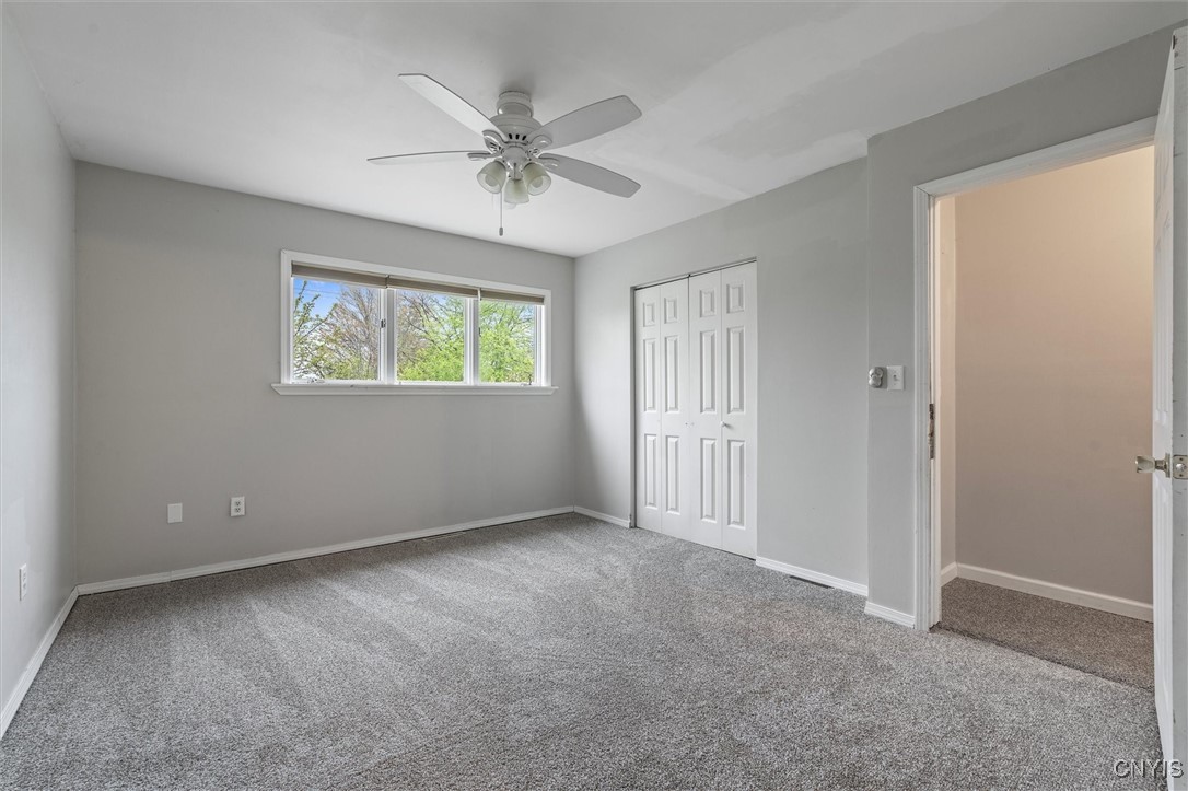 7700 Fitzpatrick Drive, Clay, New York image 33