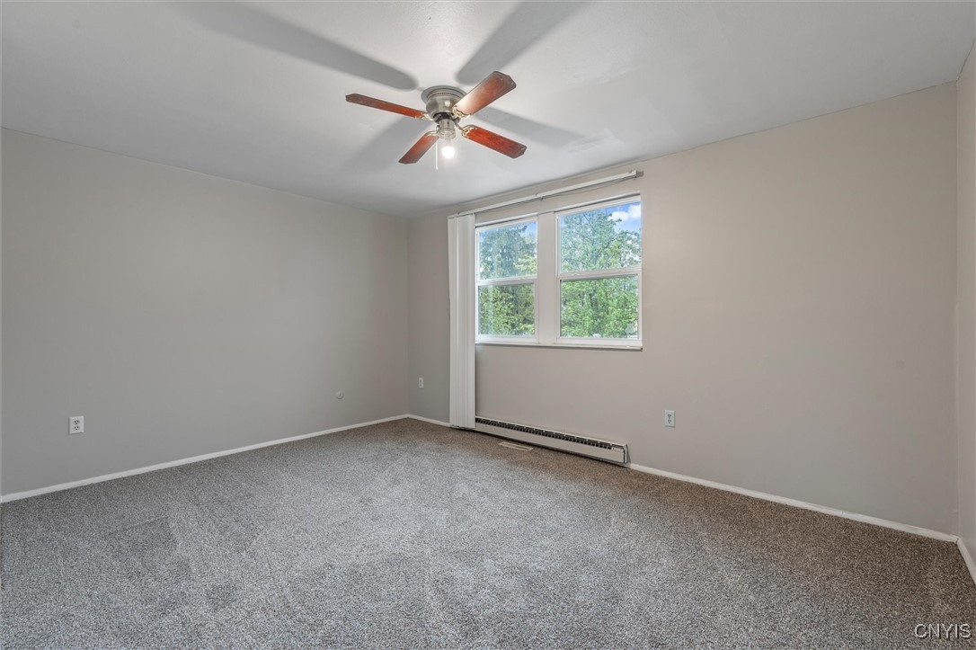 7700 Fitzpatrick Drive, Clay, New York image 15