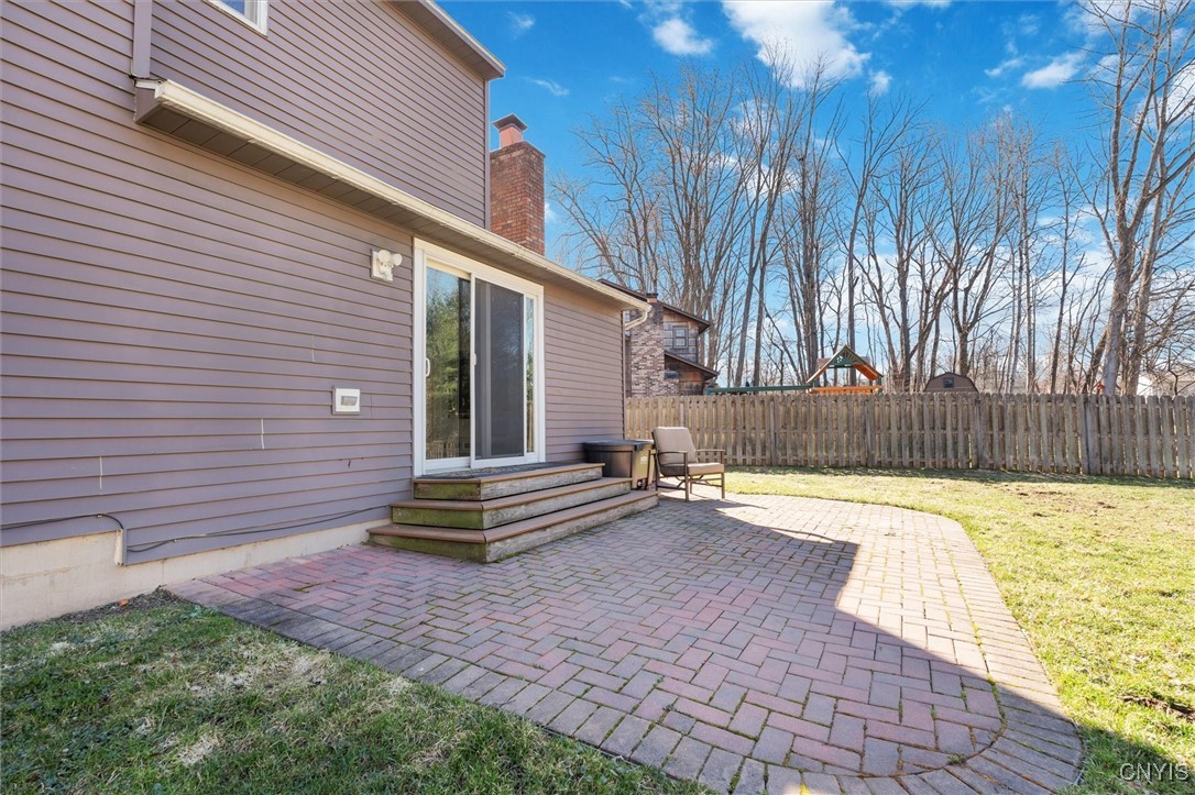 4074 Sesame Path, Clay, New York image 38