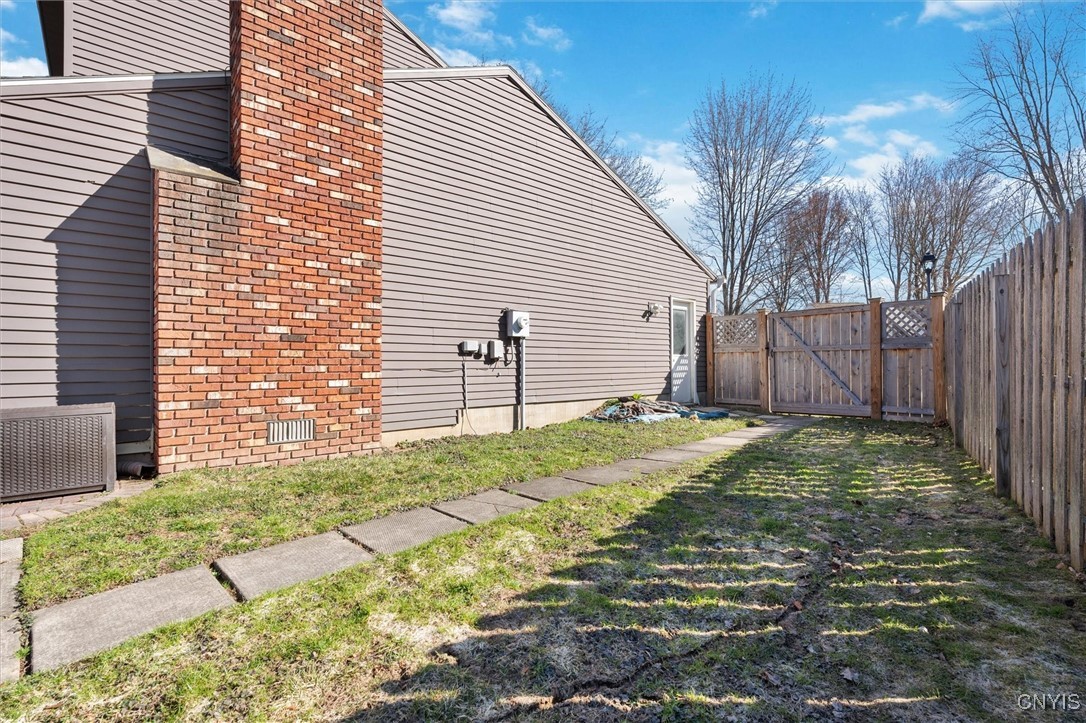 4074 Sesame Path, Clay, New York image 40