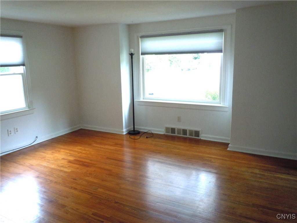 312 Cleveland Boulevard, Manlius, New York image 4
