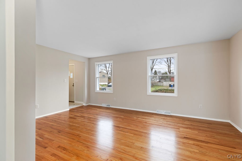 4257 Gemini Path Path, Clay, New York image 15