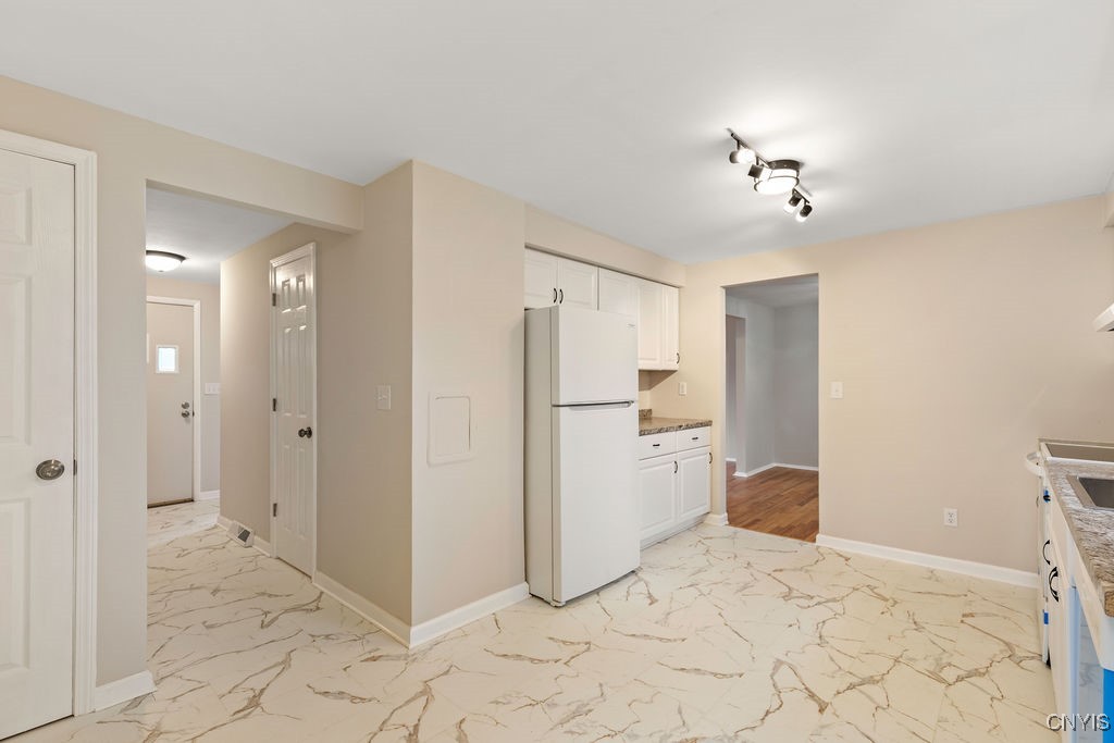 4257 Gemini Path Path, Clay, New York image 3