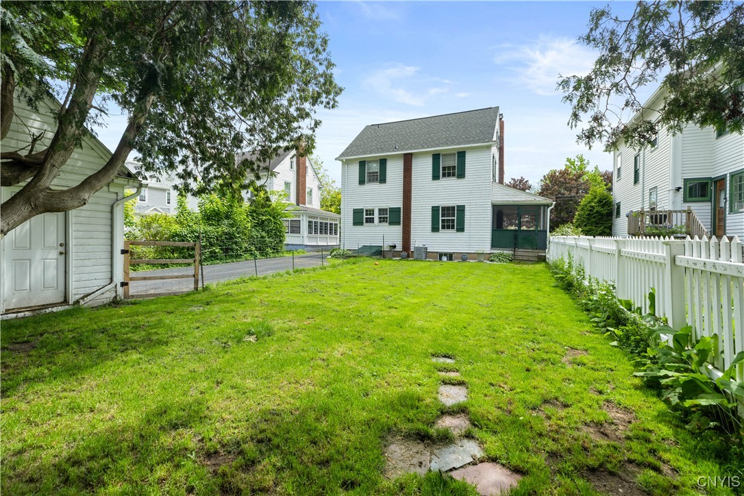 2216 Sunset Avenue, Utica, New York image 30
