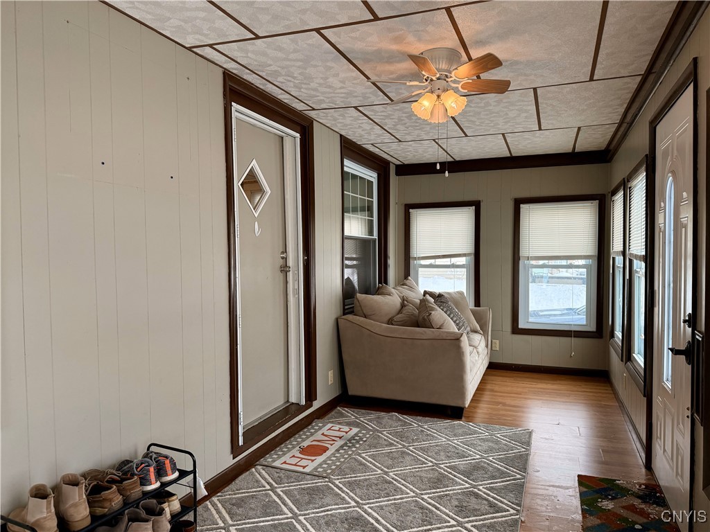 450 Coventry Avenue, Utica, New York image 4