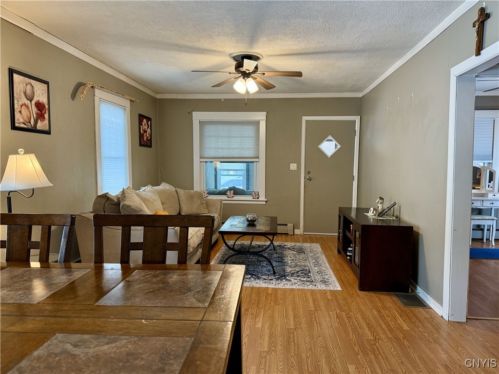 450 Coventry Avenue, Utica, New York image 9