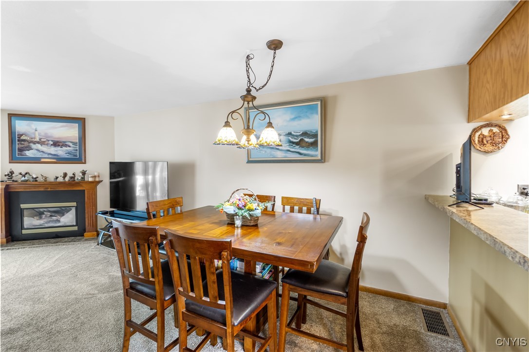 105 Tuller Road, Cicero, New York image 8