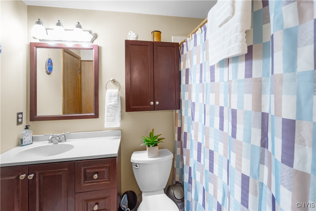 105 Tuller Road, Cicero, New York image 13