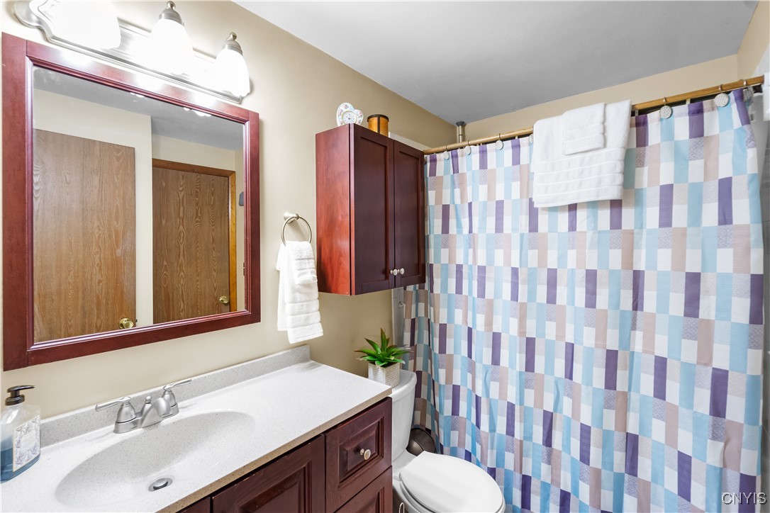 105 Tuller Road, Cicero, New York image 14