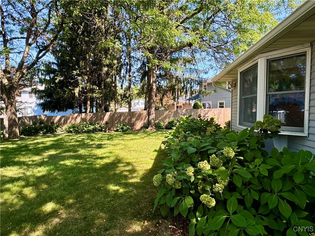 4969 Look Kinney Circle, Clay, New York image 38