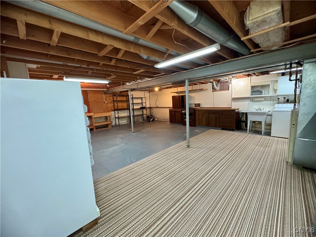 4969 Look Kinney Circle, Clay, New York image 30