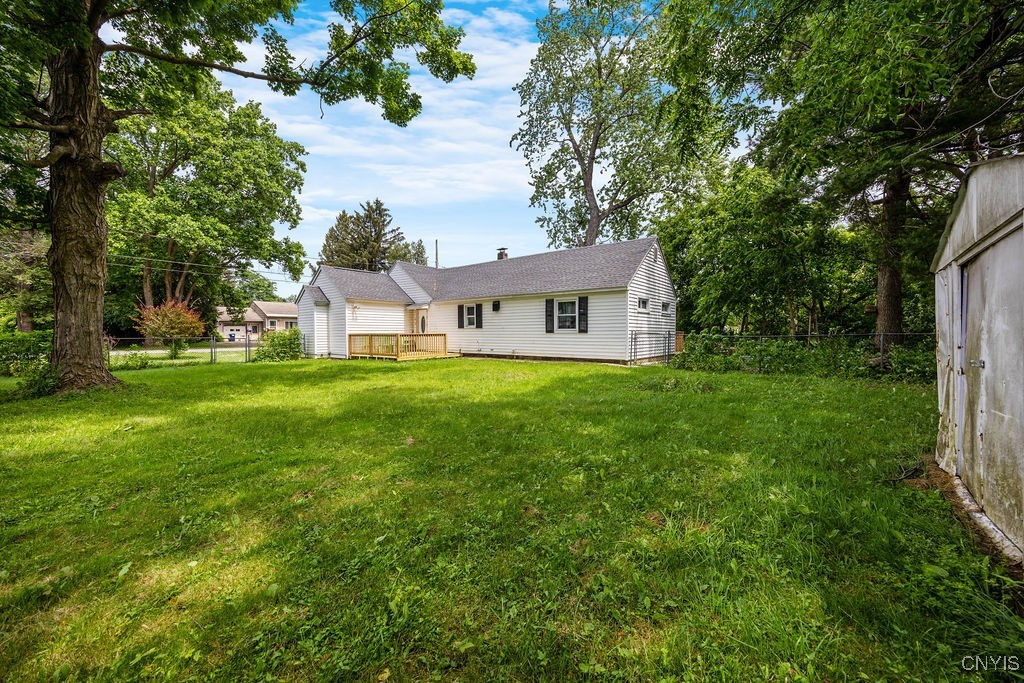 9 Lawrence Avenue