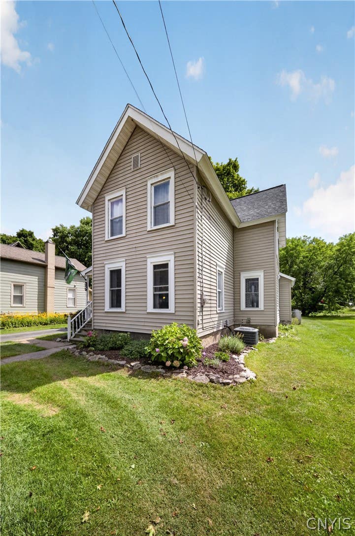 Photo of 15 Green Street, Camillus, NY 13031 (MLS # S1708227)