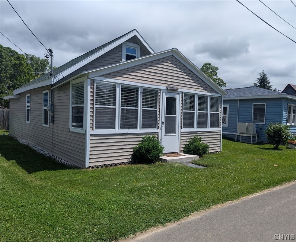 2011 Ortigies Avenue