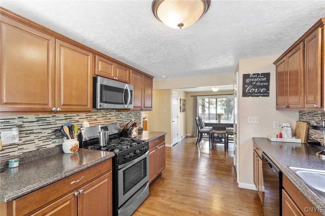 111 Patricia Lane, Cicero, New York image 12