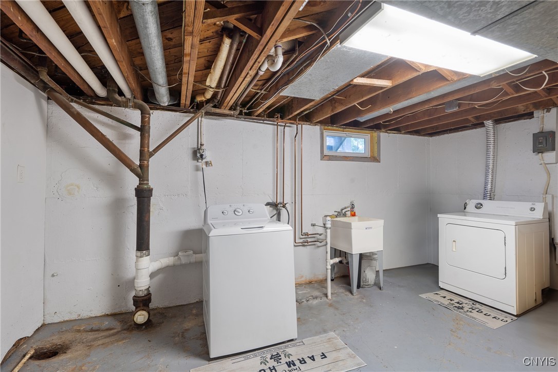 111 Patricia Lane, Cicero, New York image 37