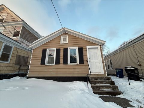 Photo of 108 Spring Street, Syracuse, NY 13208 (MLS # S1661210)