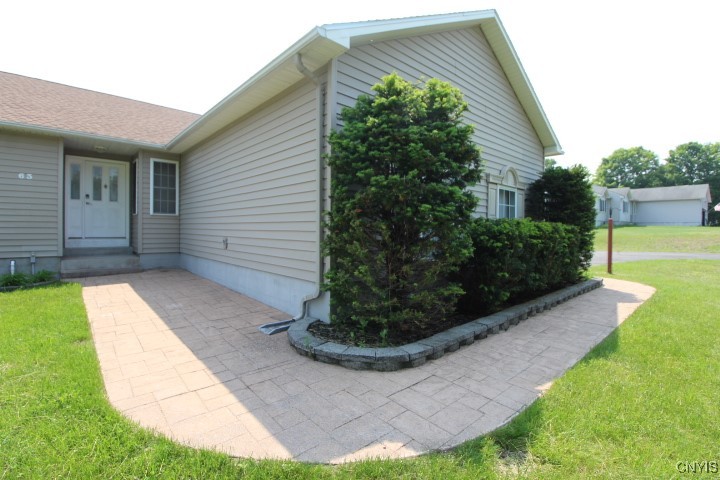 63 Phyllis Lane
