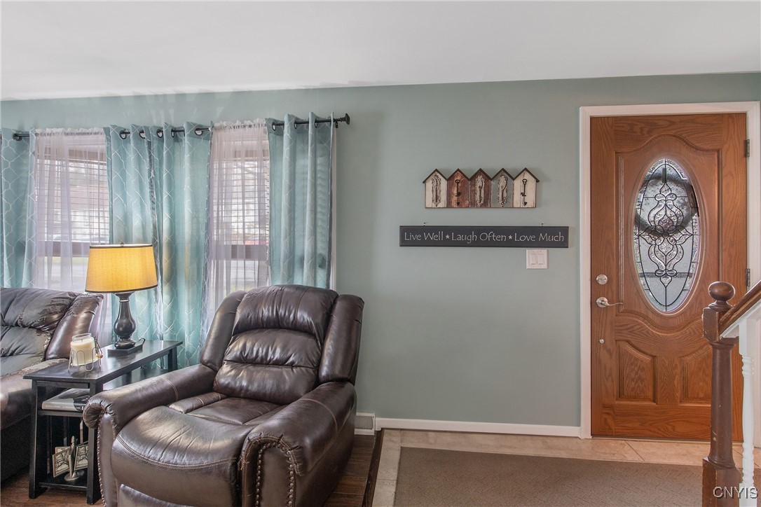 115 Gordon Pkwy Pkwy, Camillus, New York image 3