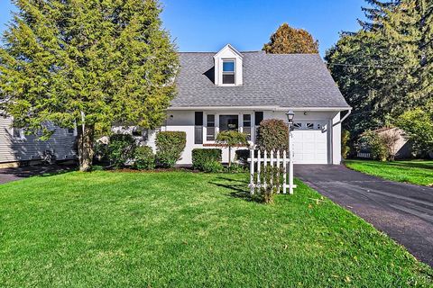 21 Hara Cres New Hartford NY 13413