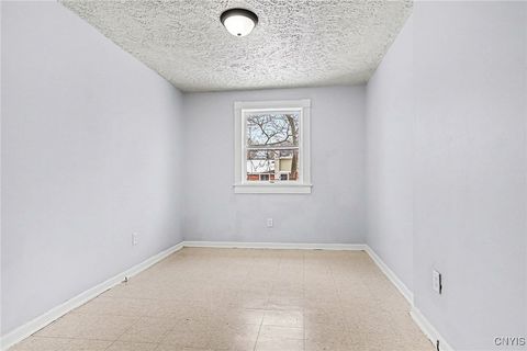 Tiny photo for 302 Kellogg - Unit 1 Street, Syracuse, NY 13204 (MLS # S1656983)