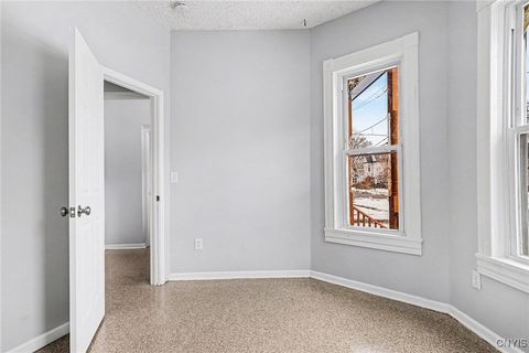 Tiny photo for 302 Kellogg - Unit 1 Street, Syracuse, NY 13204 (MLS # S1656983)