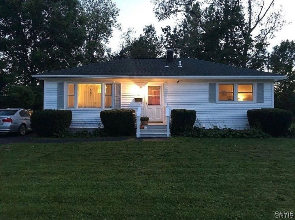 Photo of 1318 Ashton Road, Utica, NY 13502 (MLS # S1673158)