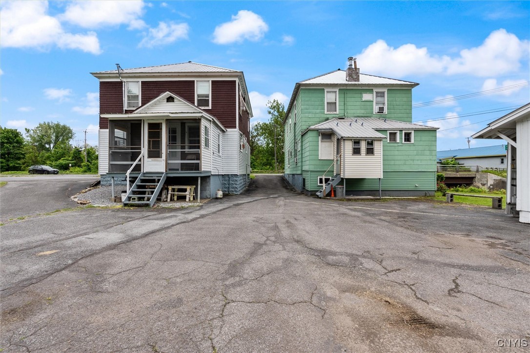 3 Seneca Avenue