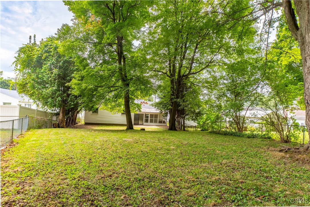 162 Deerfield Drive W
