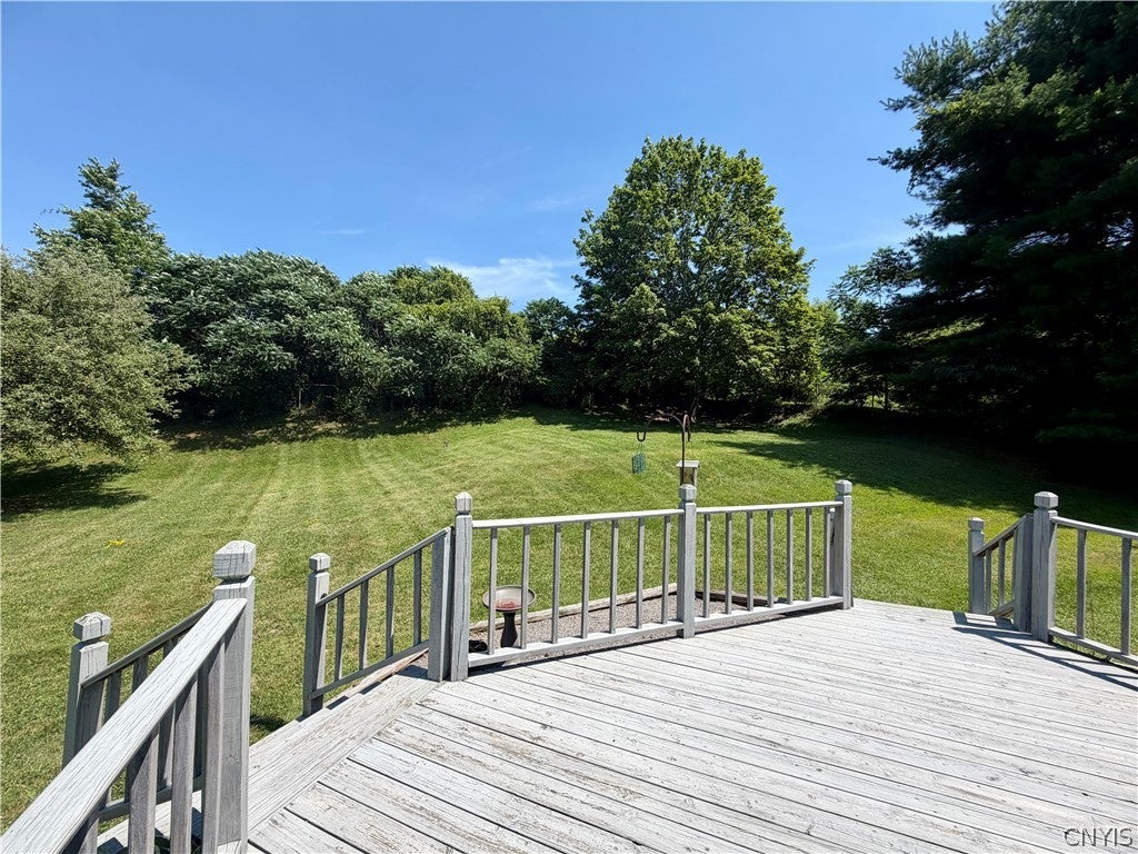 3 Knollwood Drive