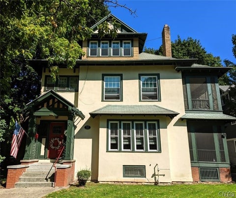 Photo of 141 Beverly Road #2, Syracuse, NY 13207 (MLS # S1722115)