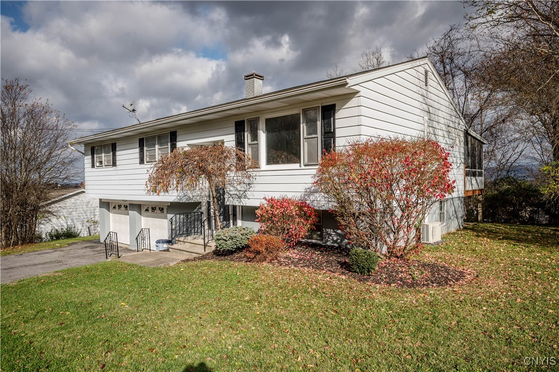 2223 Pinnacle Drive, Utica, New York image 4