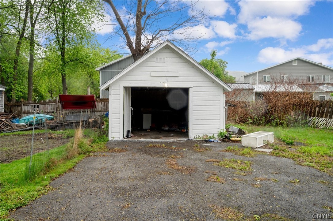 84 W North Street