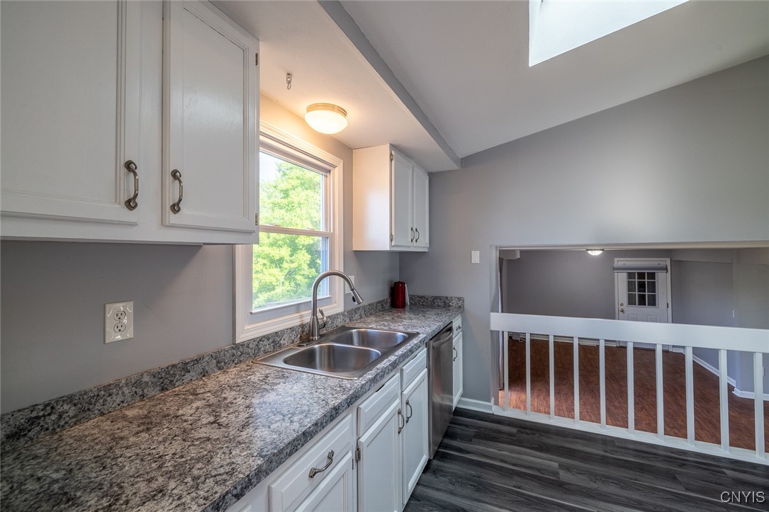 8536 Snowshoe Trail, Cicero, New York image 10
