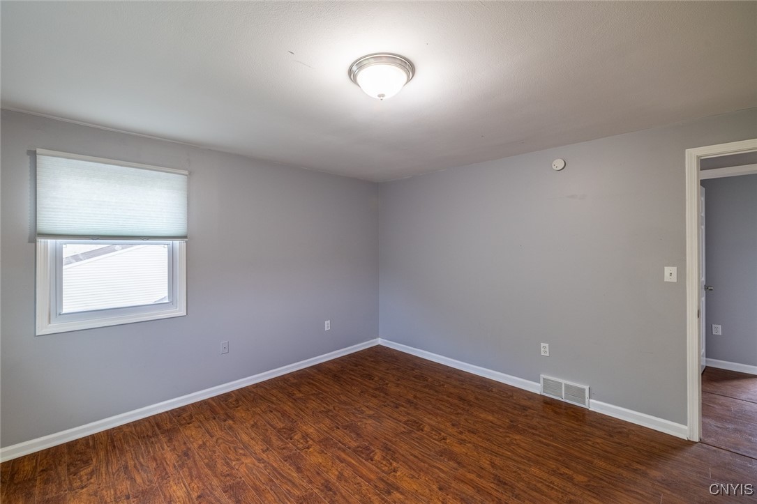 8536 Snowshoe Trail, Cicero, New York image 16
