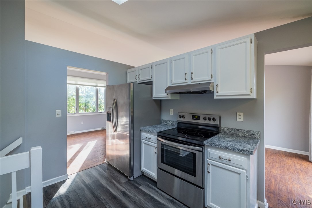 8536 Snowshoe Trail, Cicero, New York image 9