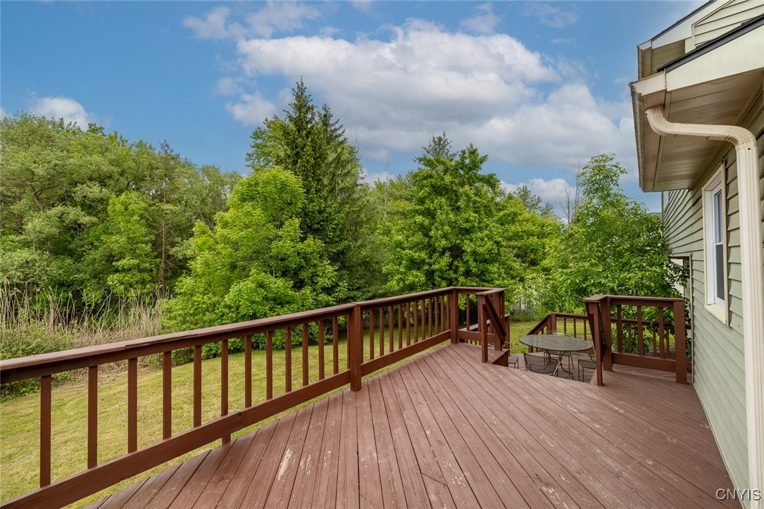 8536 Snowshoe Trail, Cicero, New York image 30