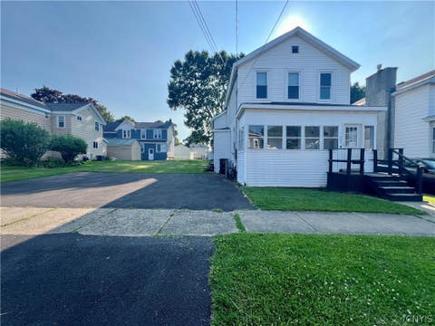 Homes For Sale - 200 W 6th Street<br/> Oswego County, Oswego, NY 13126