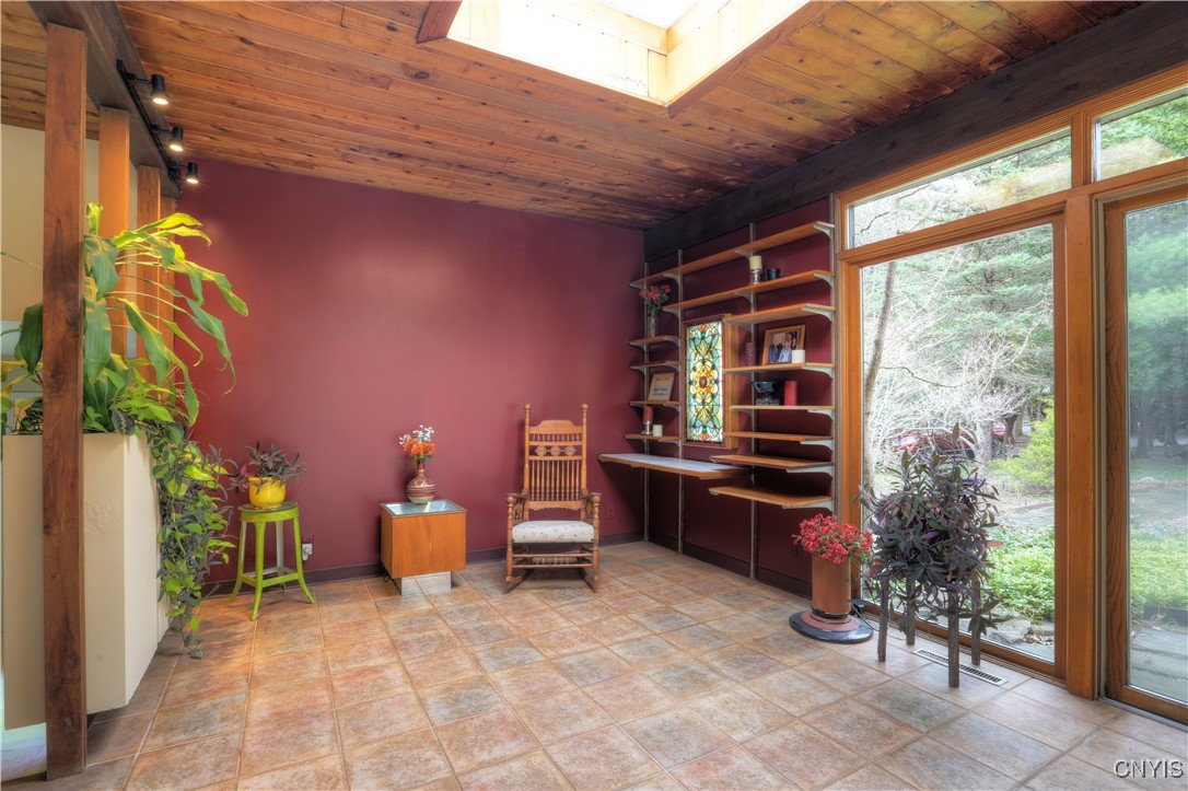 7311 Barberry Lane, Manlius, New York image 23