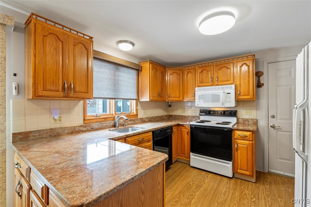 212 Kramer Drive, Syracuse, New York image 10