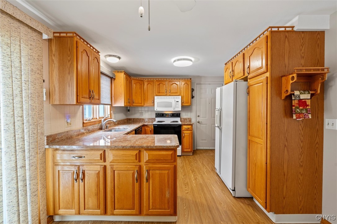 212 Kramer Drive, Syracuse, New York image 12