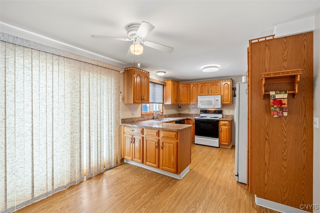 212 Kramer Drive, Syracuse, New York image 9