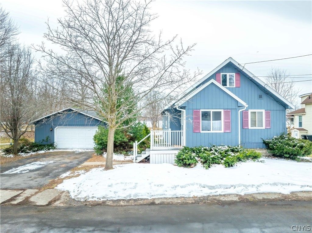 Photo of 452 Broadwell Avenue, Fulton, NY 13069 (MLS # S1666967)