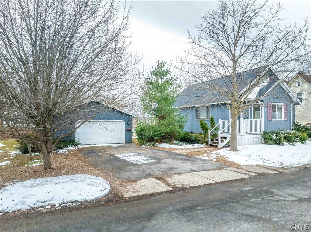 Photo of 452 Broadwell Avenue, Fulton, NY 13069 (MLS # S1666967)