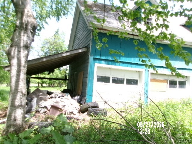 689 Thompson Road