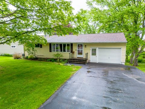 203 Parsons Road, Camillus, NY 13031 - MLS#: S1602429