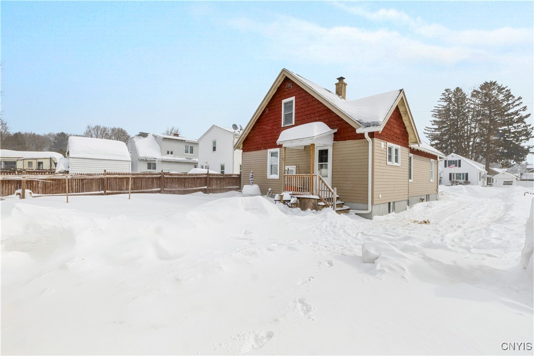 407 Kingston Road, Utica, New York image 3
