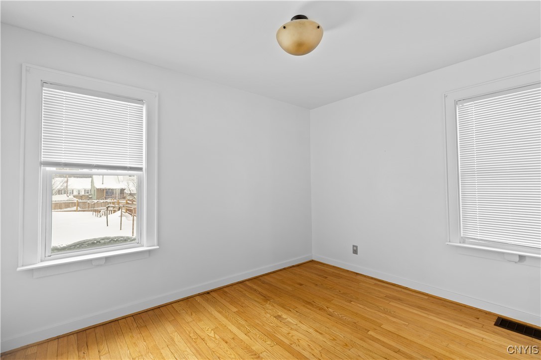 407 Kingston Road, Utica, New York image 20