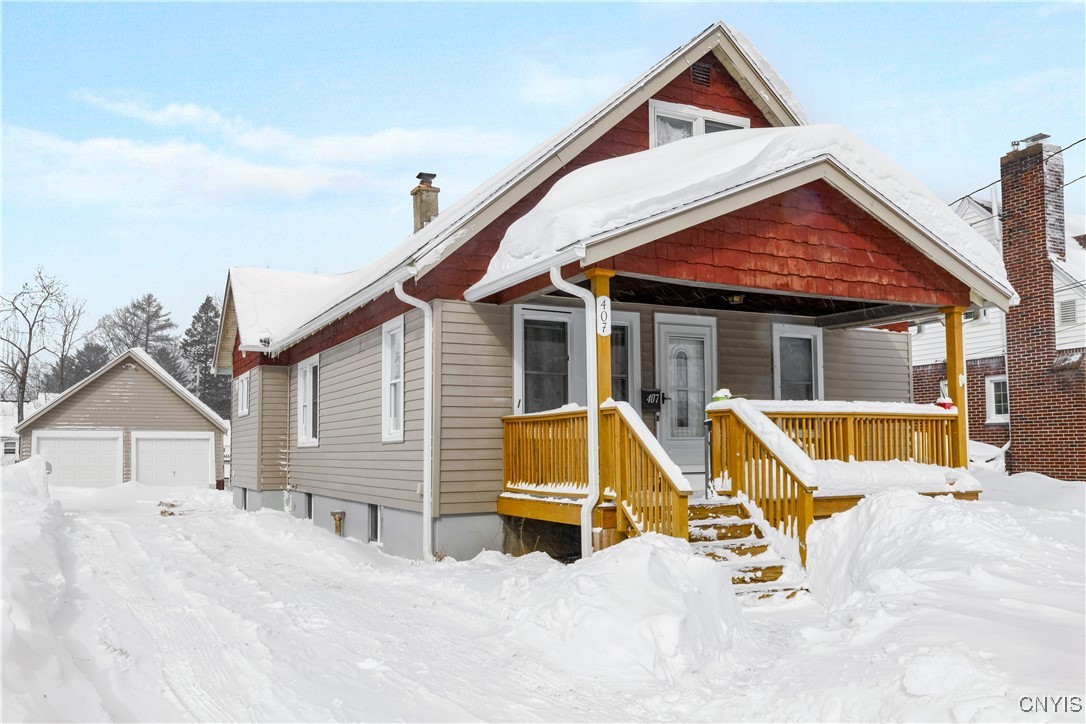 407 Kingston Road, Utica, New York image 1
